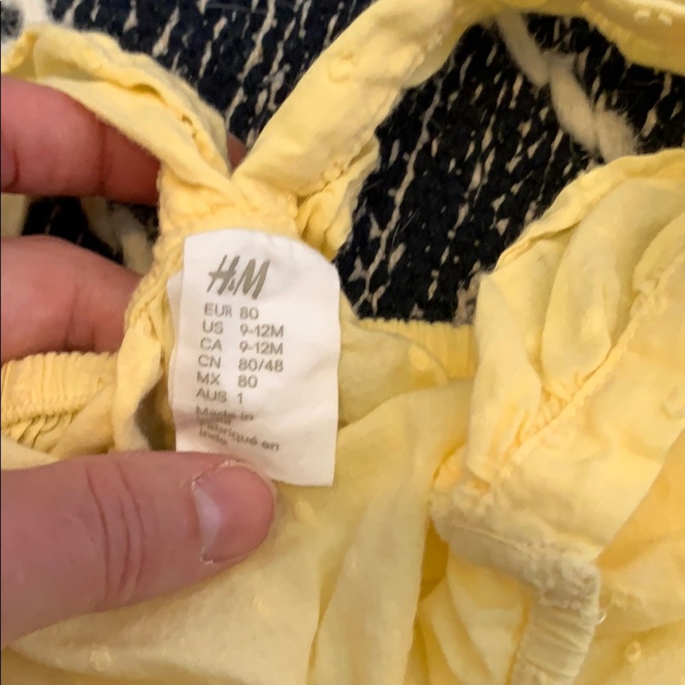 H&M Rompers - Picture 4 of 4